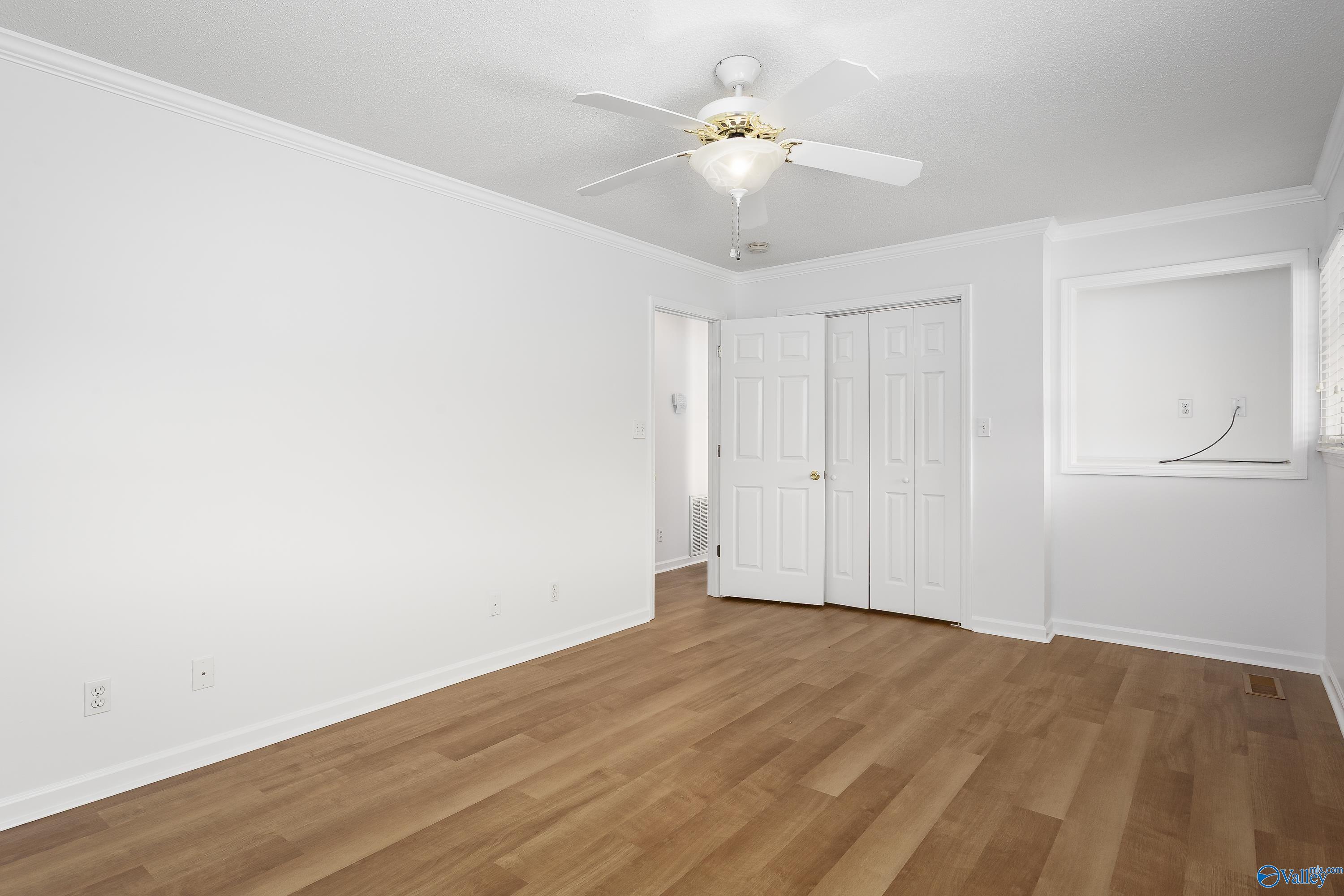103 Creekwood Circle, Florence, Alabama image 12