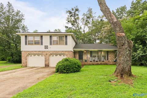Homes For Sale - 2912 Moss Road<br/> Huntsville, AL 35810