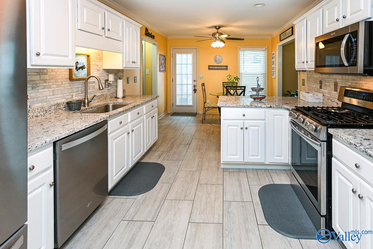 1122 London Place, Decatur, Alabama image 36