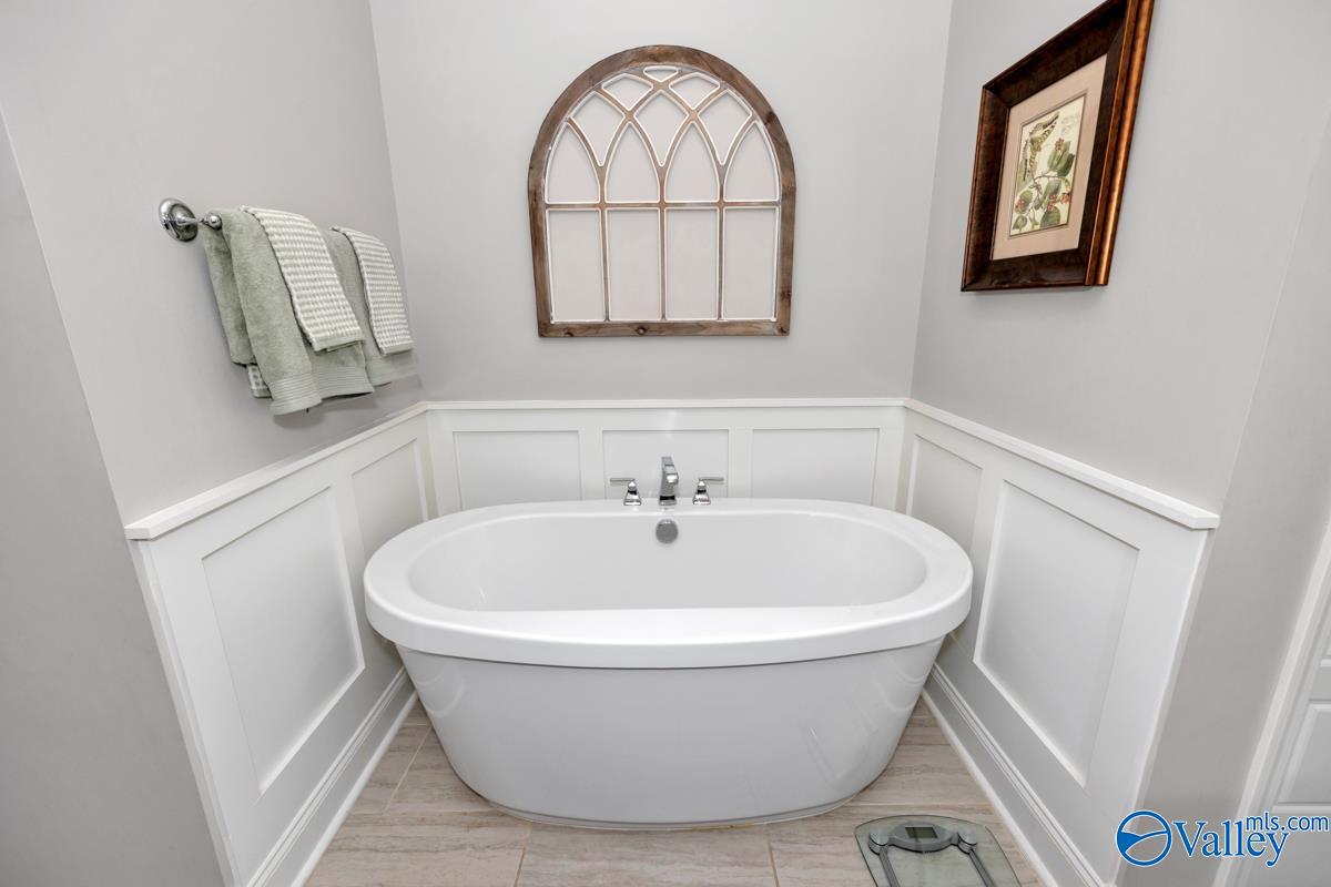 7604 Flint Crossing Circle, Owens Cross Roads, Alabama image 17