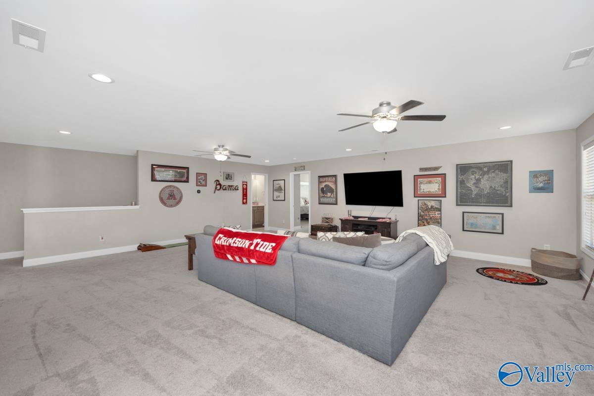7604 Flint Crossing Circle, Owens Cross Roads, Alabama image 24