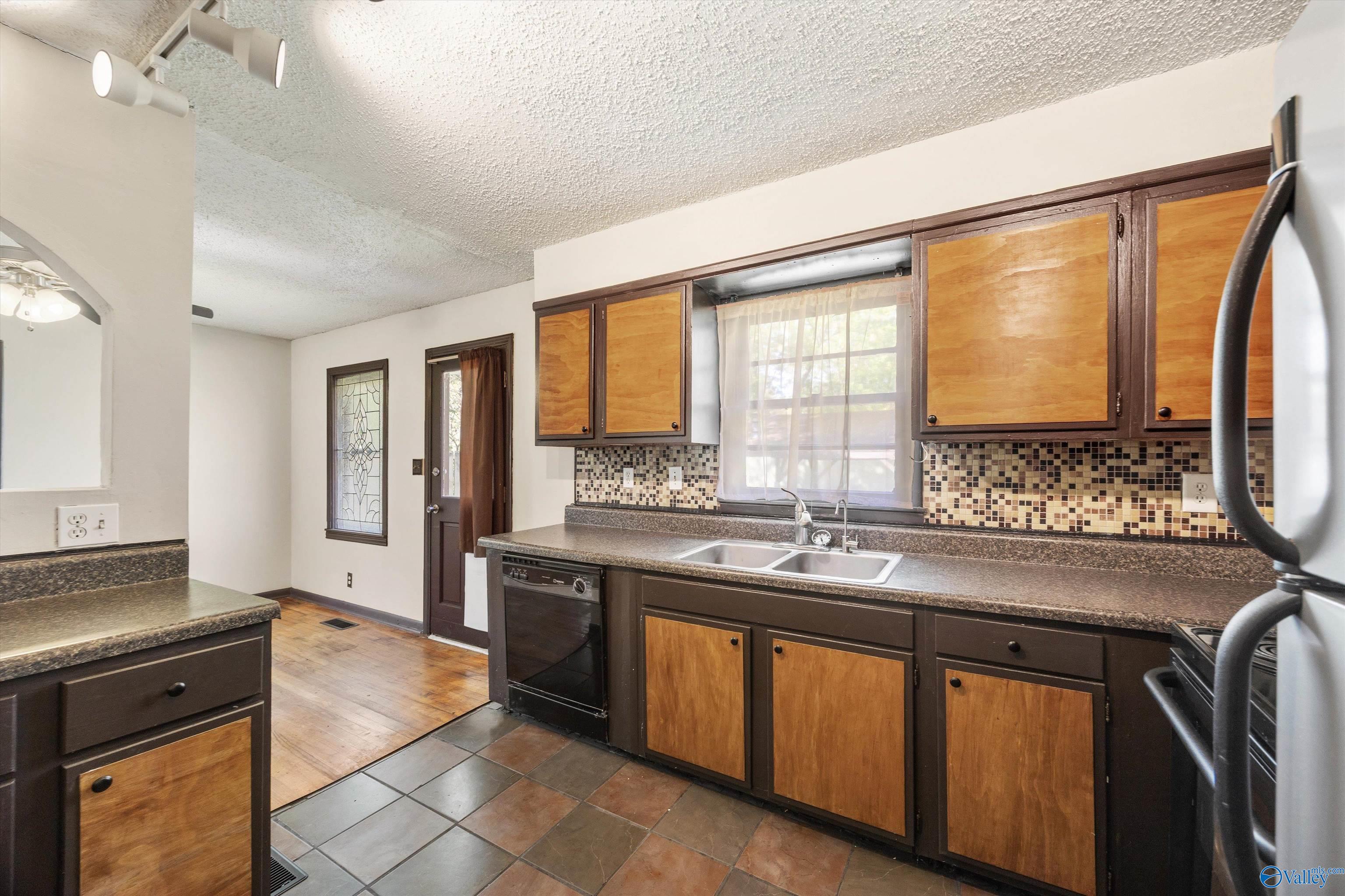 3607 Gay Street, Huntsville, Alabama image 8