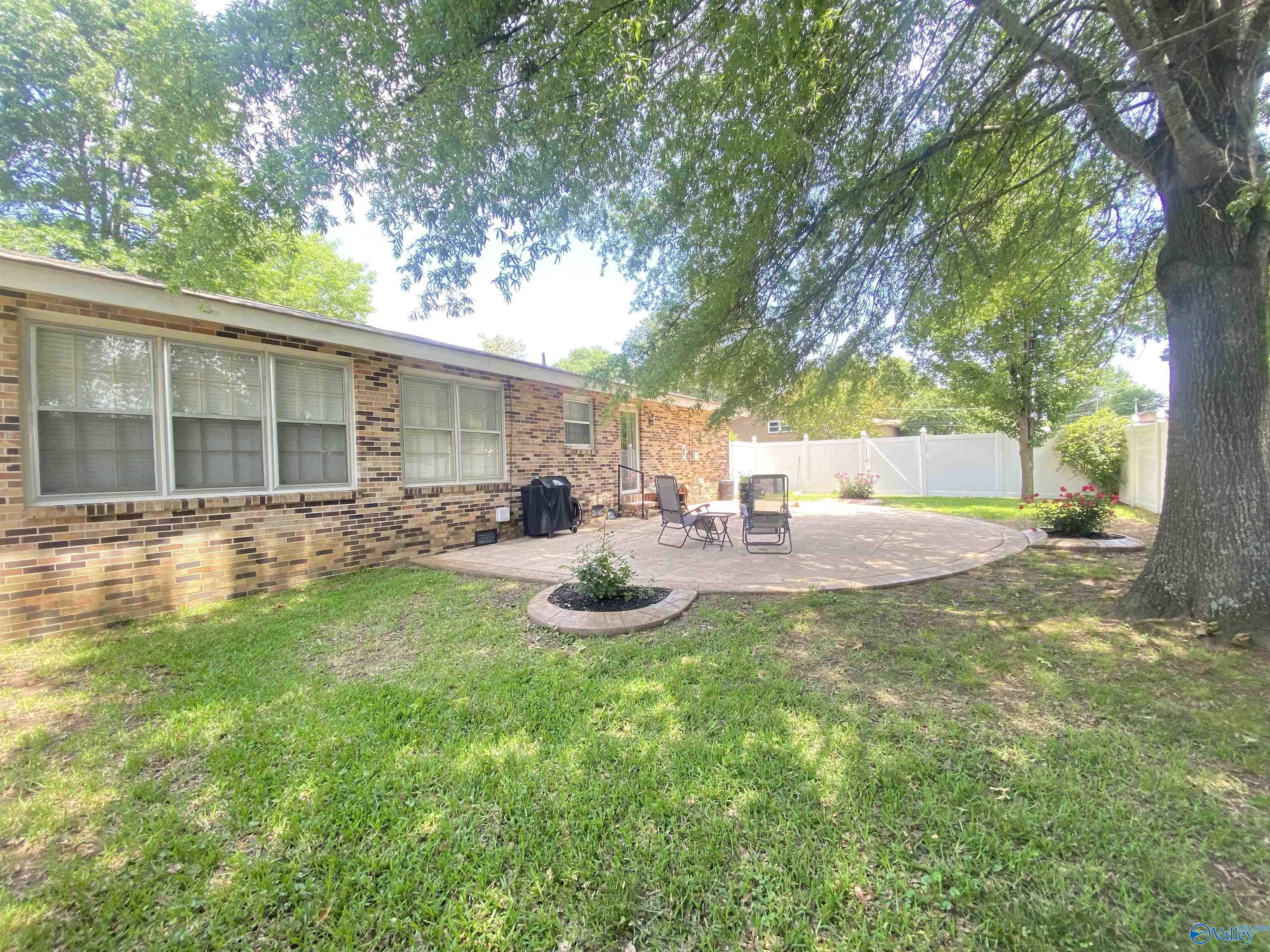 406 Walker Road, Hartselle, Alabama image 32
