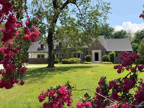Homes For Sale - 509 S Scott Street<br/> Scottsboro, AL 35768