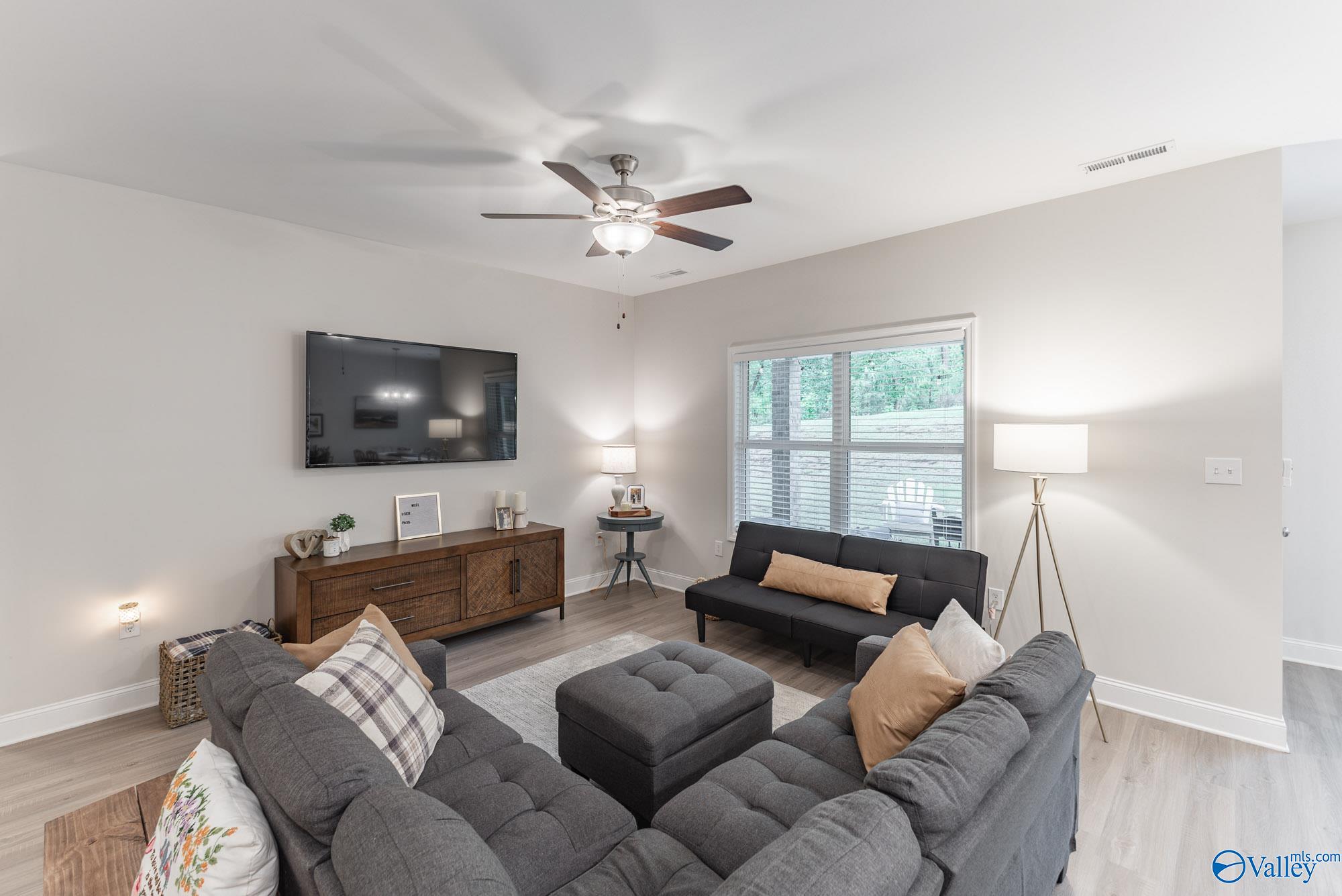4018 SE Rockland Circle, Owens Cross Roads, Alabama image 5