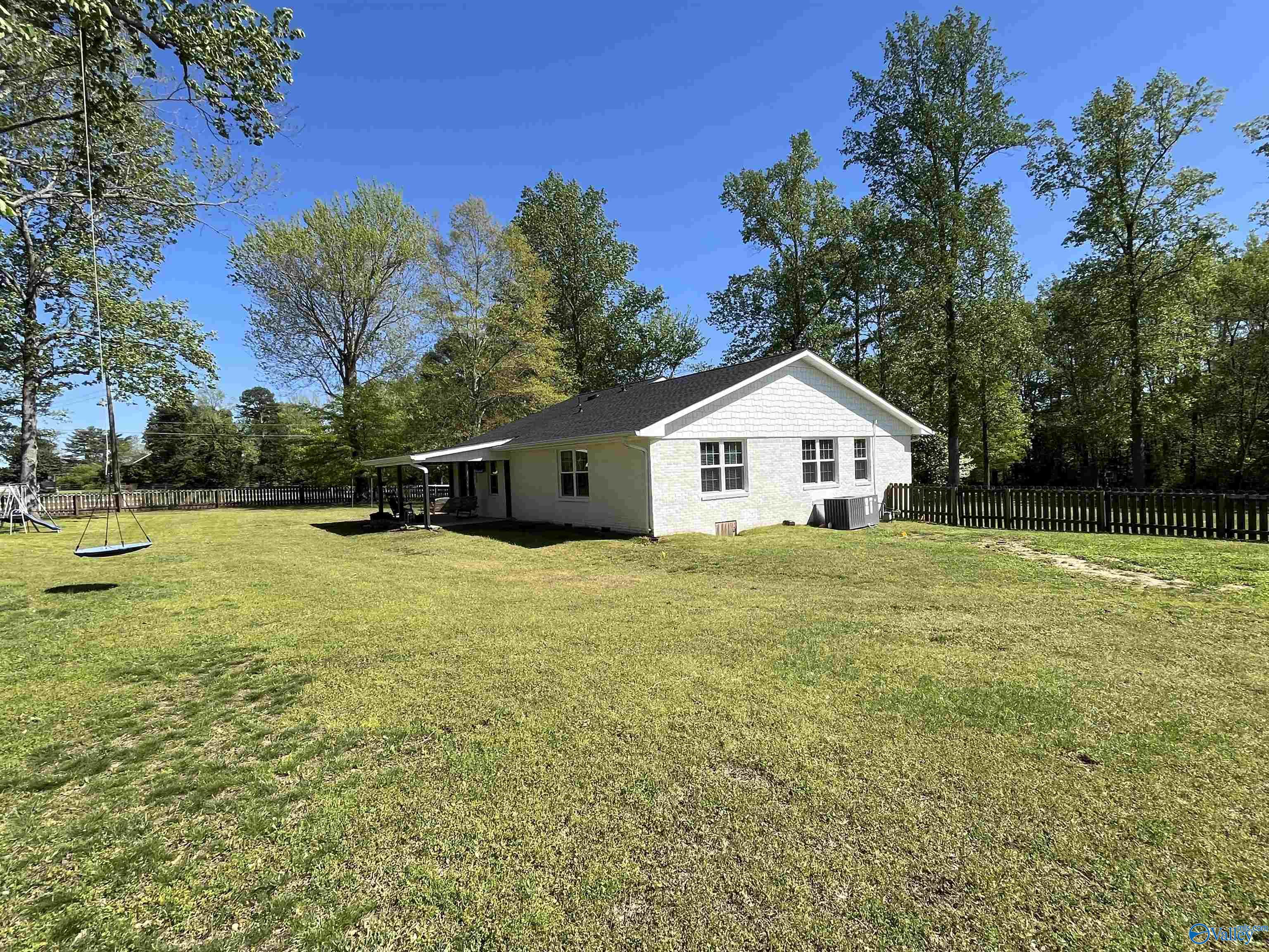437 Hart Court, Arab, Alabama image 9