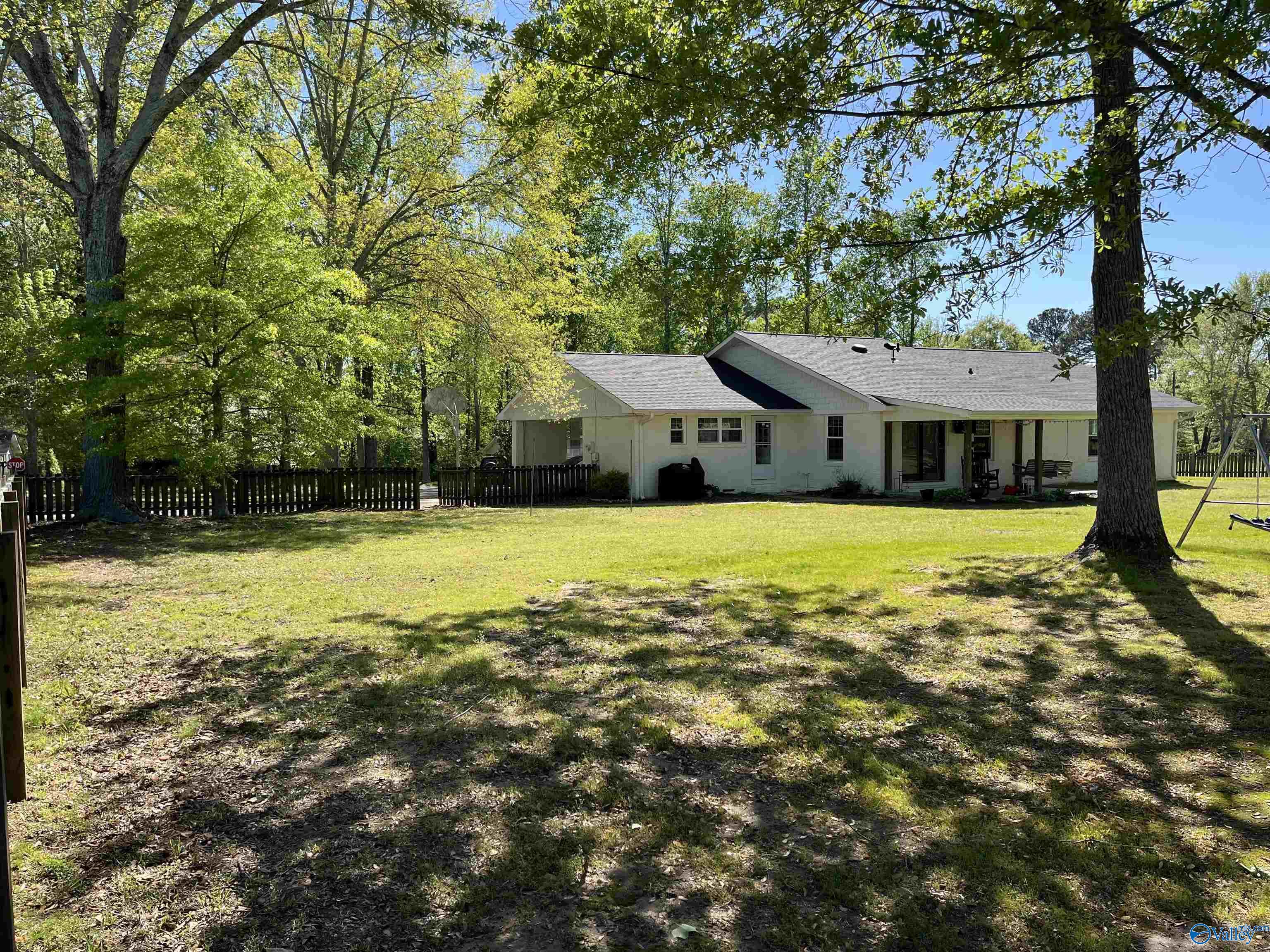 437 Hart Court, Arab, Alabama image 6