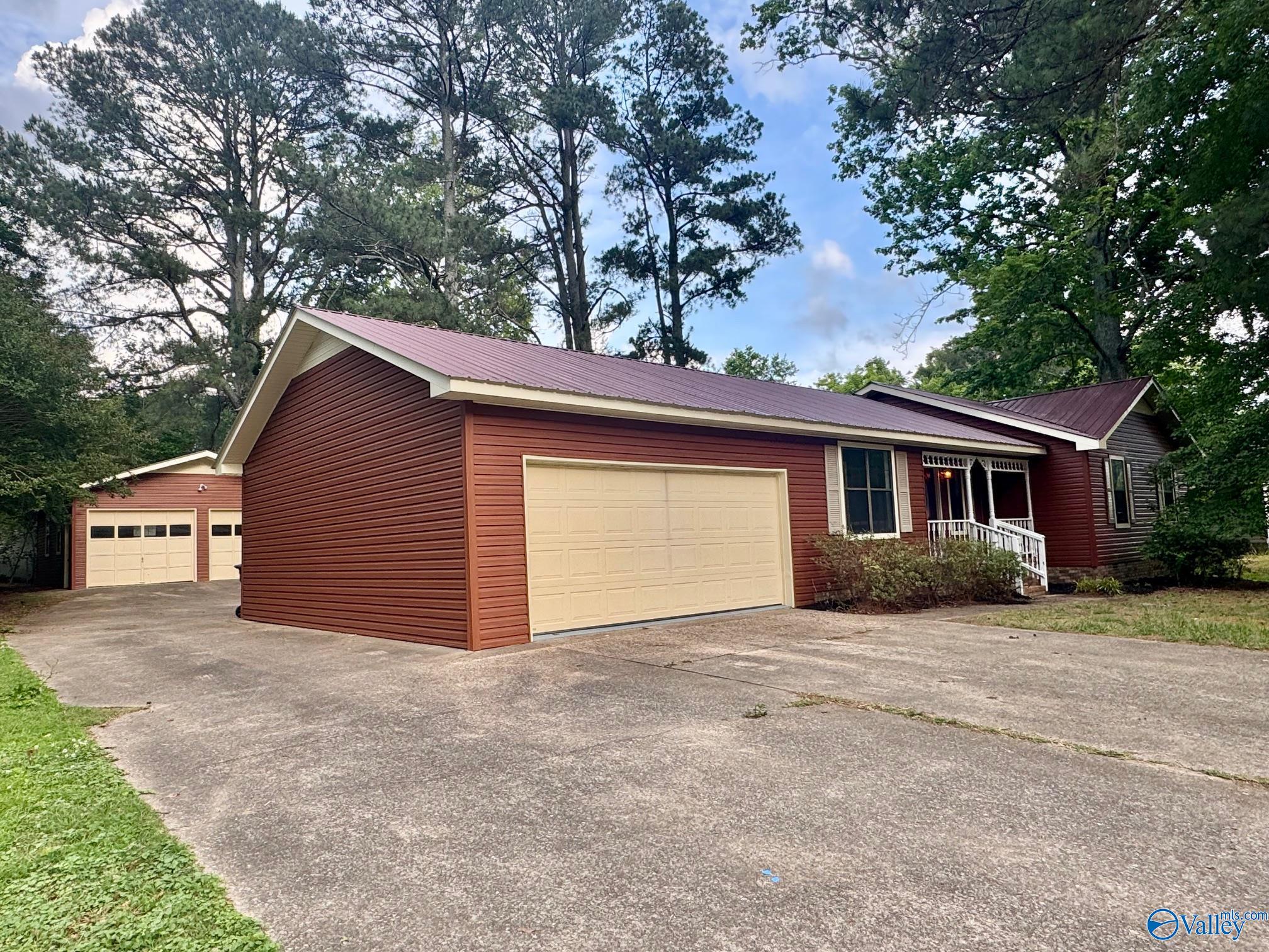 509 Honeysuckle Lane