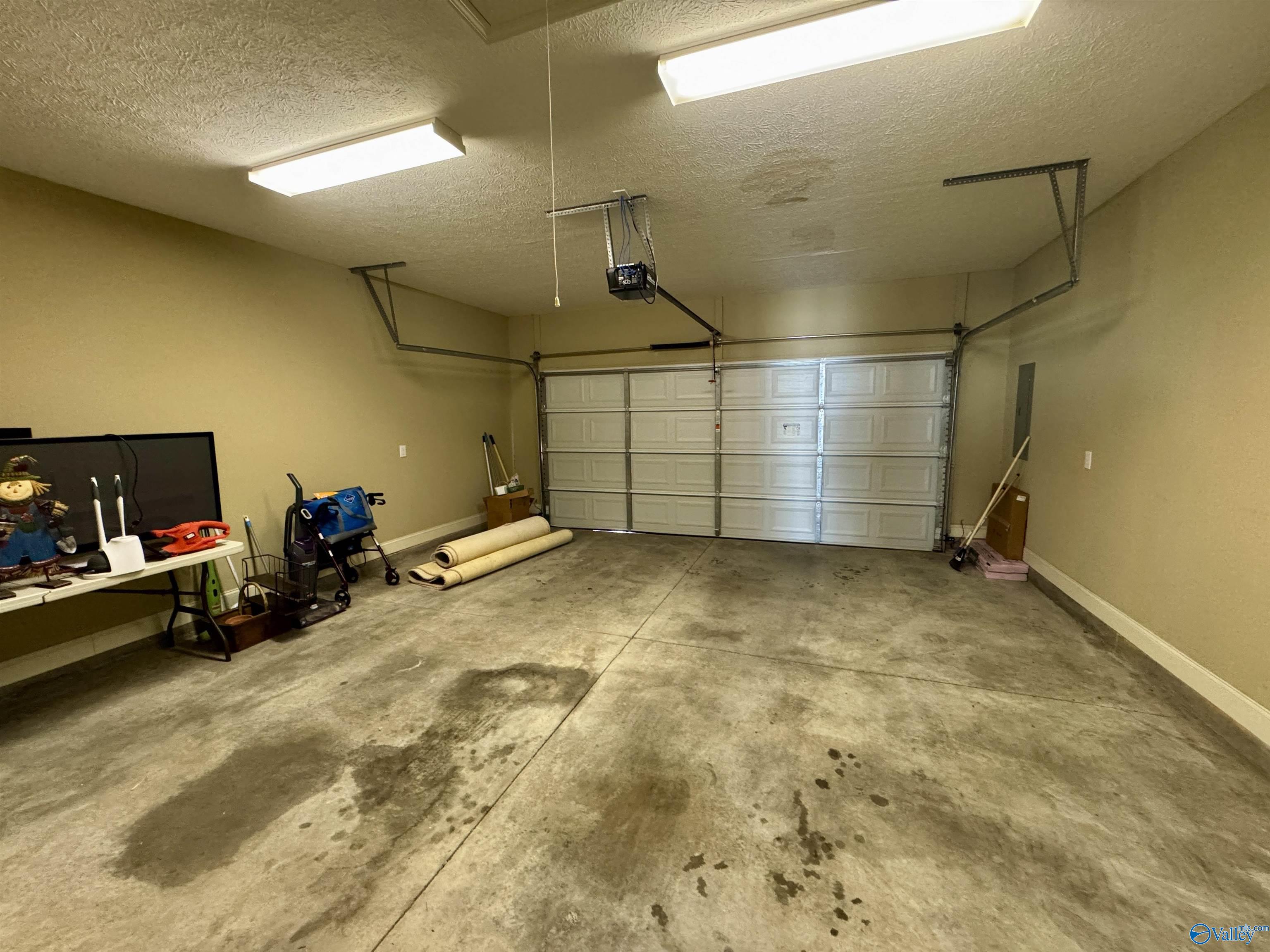 21946 Williamsburg Drive, Athens, Alabama image 43