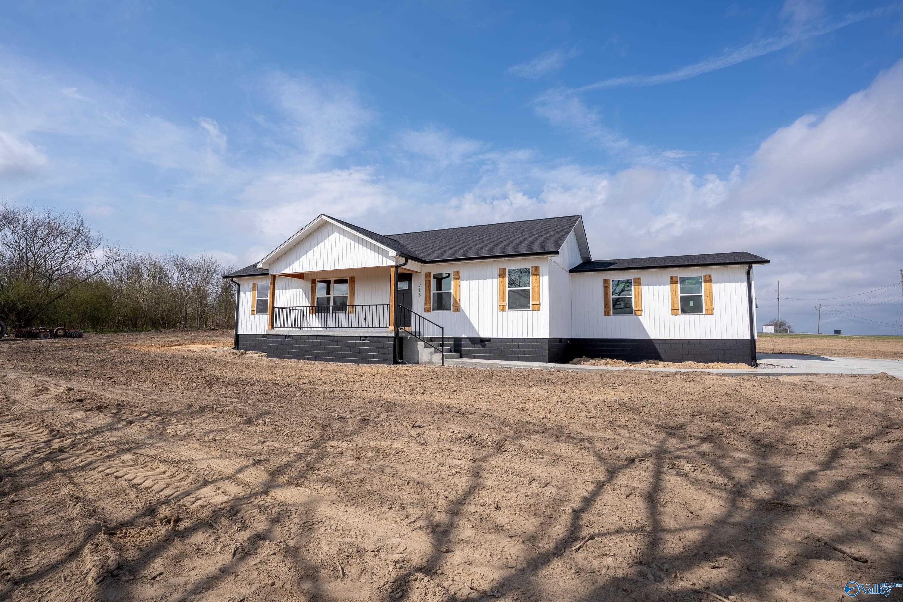 213 Workman Road, Trenton, Georgia image 1