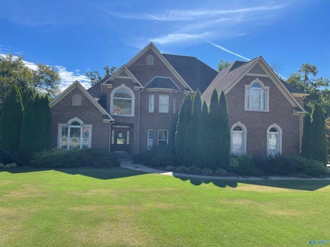 Homes For Sale - 113 Southern Pointe Drive<br/> Madison, AL 35758