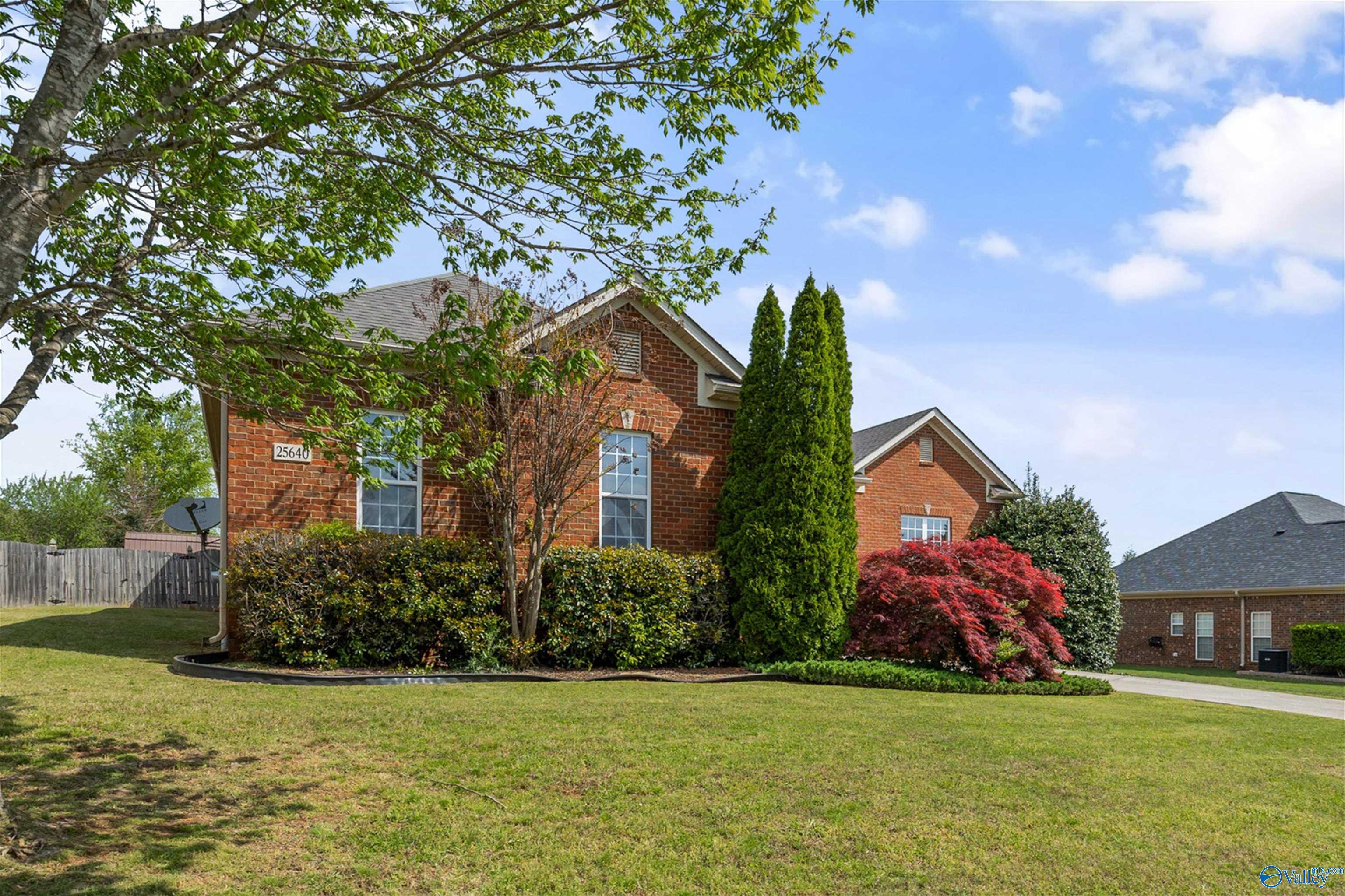 25640 Gray Stone Drive, Madison, Alabama image 3