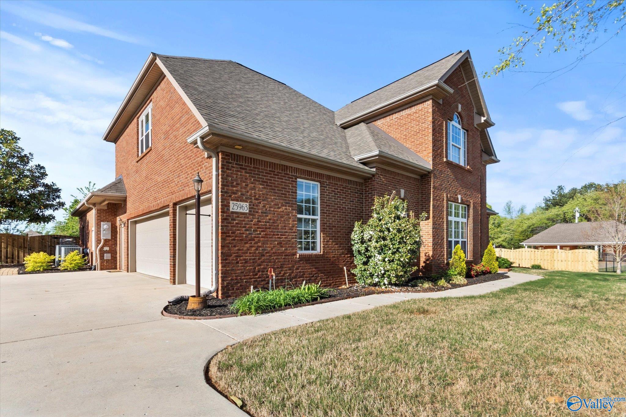 25963 Rosedown Drive, Athens, Alabama image 10