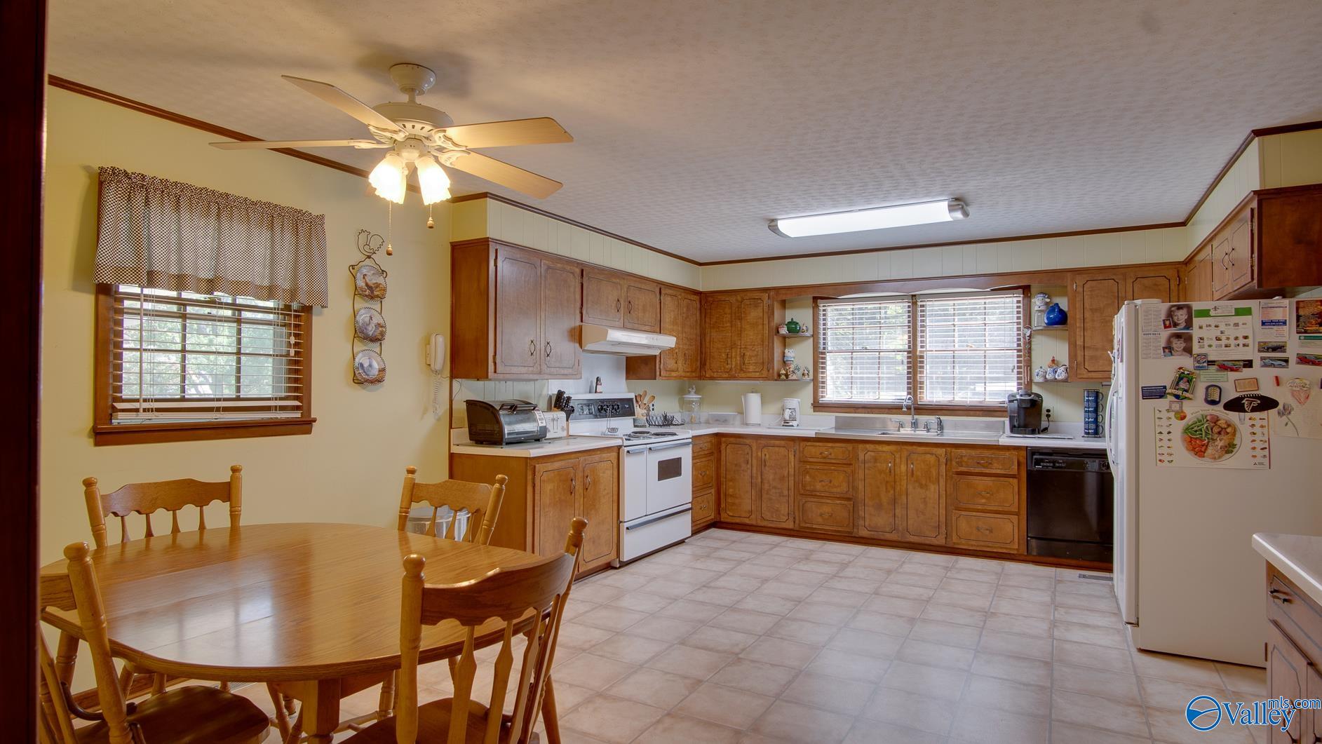 903 West Main Street, Albertville, Alabama image 7