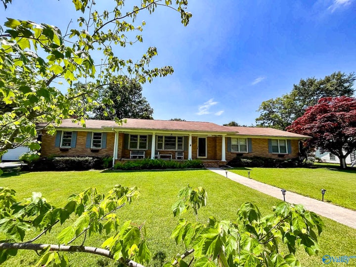 Photo 1 of 49 — 409 4th Street NE, Arab, AL 35016