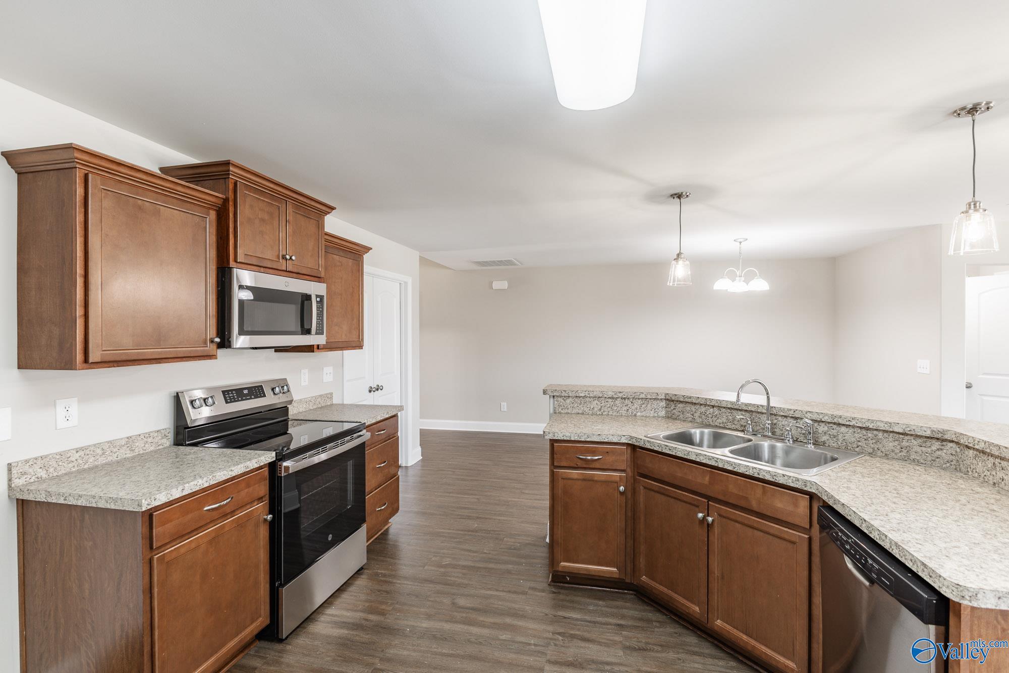 20537 Sabrina Lane, Athens, Alabama image 11