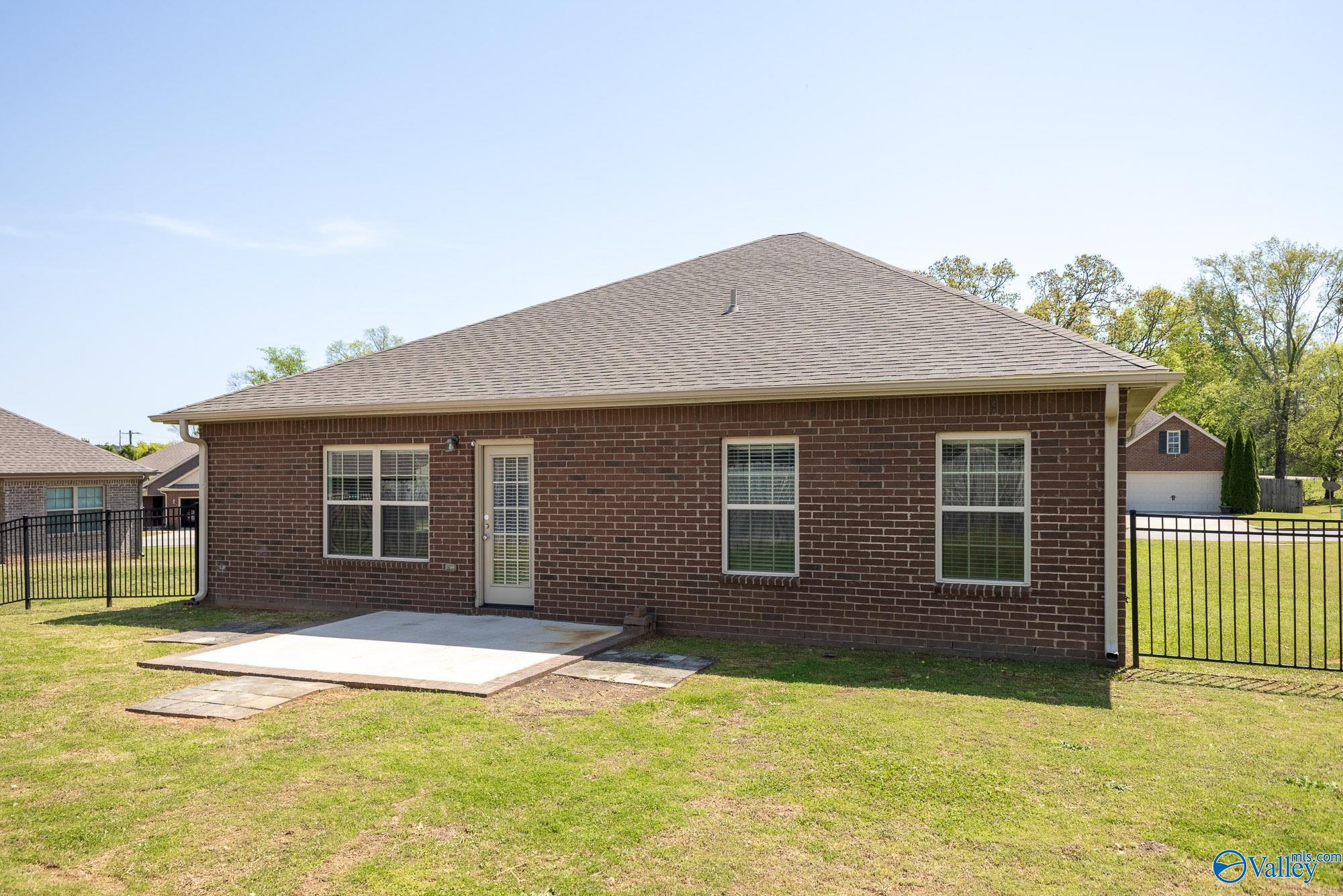 20537 Sabrina Lane, Athens, Alabama image 23