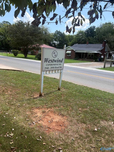 Condo For Sale - 2940 Hood Road #C<br/> Huntsville, AL 35805