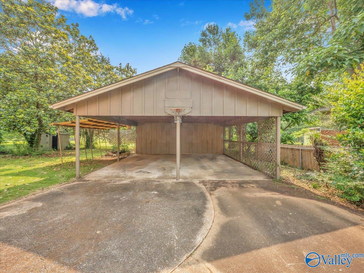 11022 Strong Drive, Huntsville, Alabama image 2