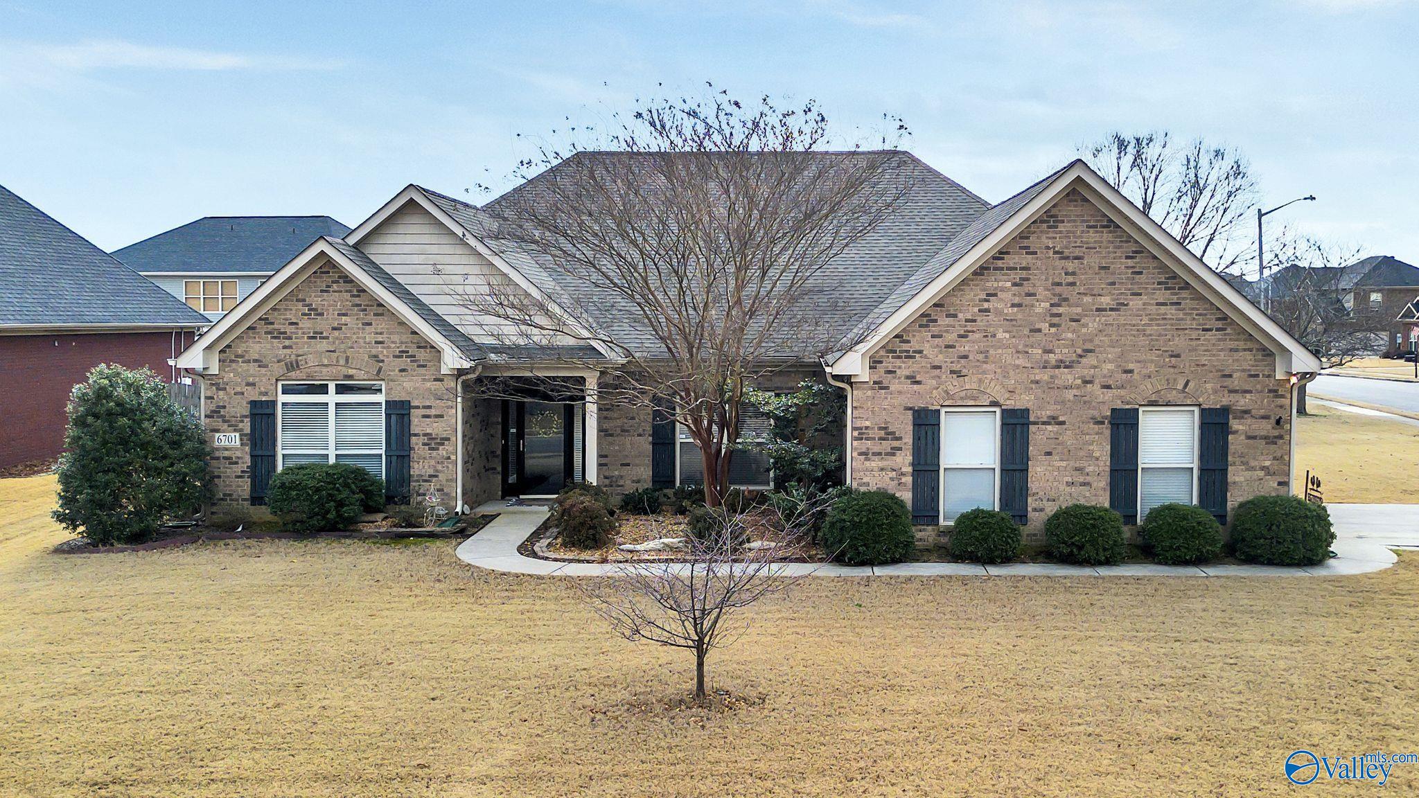 6701 Mceachern Lane, Owens Cross Roads, Alabama image 1