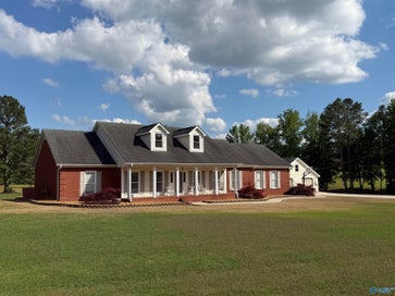 768 Celia Drive SE Hartselle AL 35640