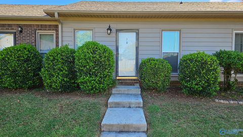 Photo of 8134 Oldfield Road 3A #3A, Huntsville, AL 35802 (MLS # 21900763)