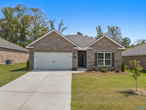 Photo of 6219 Pisgah Drive, Huntsville, AL 35810 (MLS # 21908283)