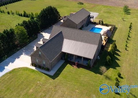 Homes For Sale - 24188 Newby Road<br/> Limestone County, Madison, AL 35756