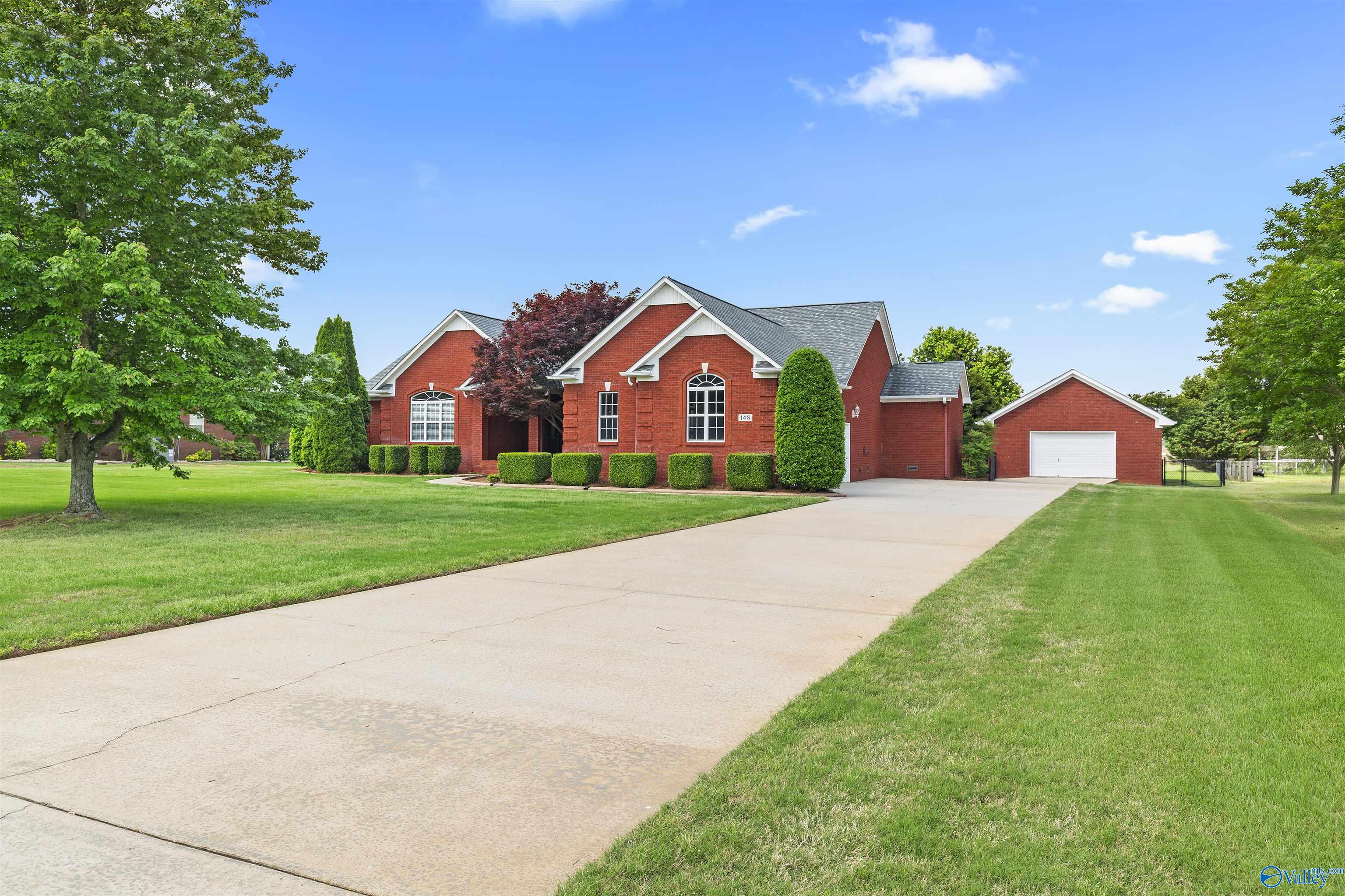 148 Golden Harvest Drive, New Market, Alabama image 5