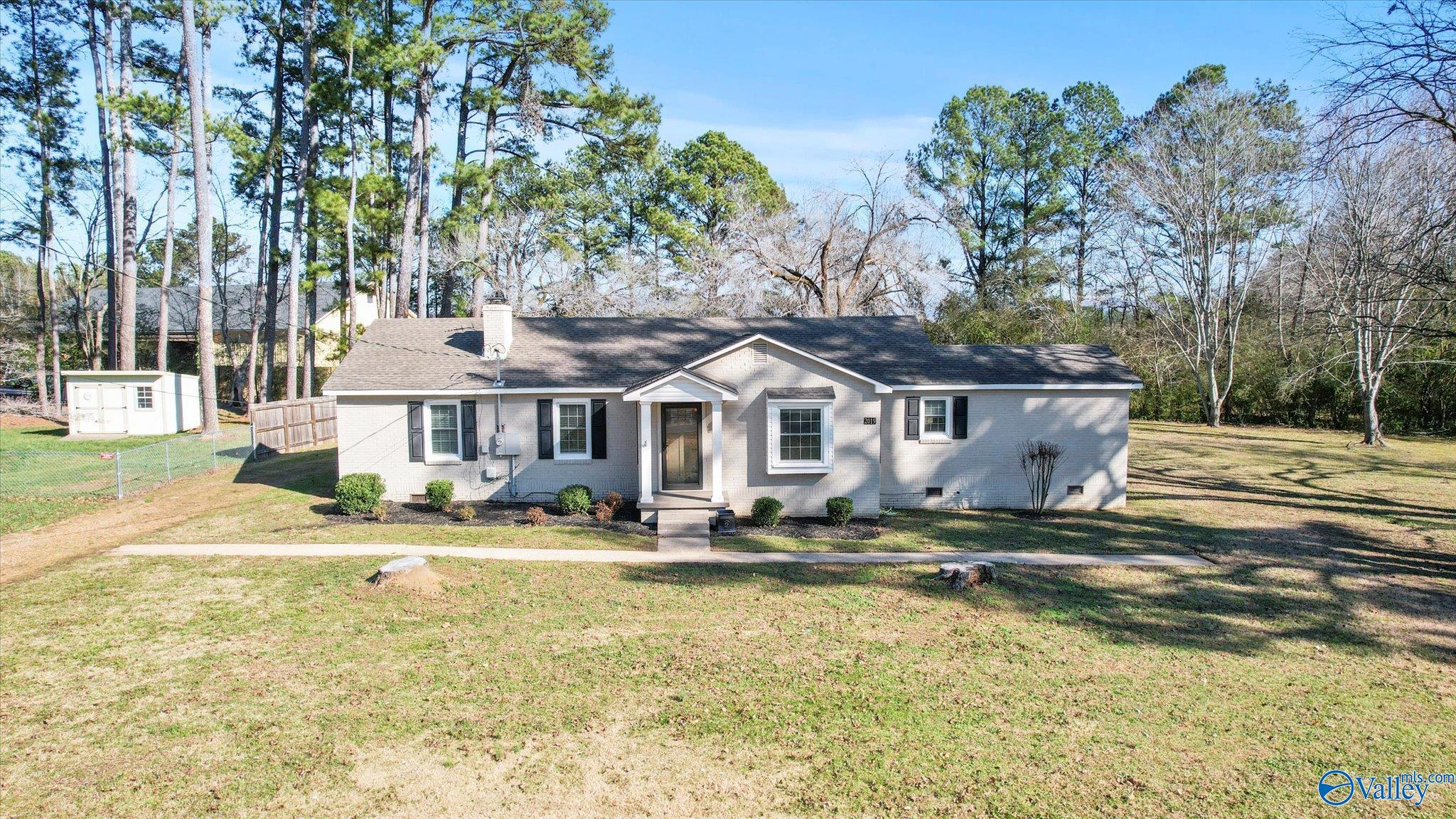 2019 Old Big Cove Road, Owens Cross Roads, Alabama image 3