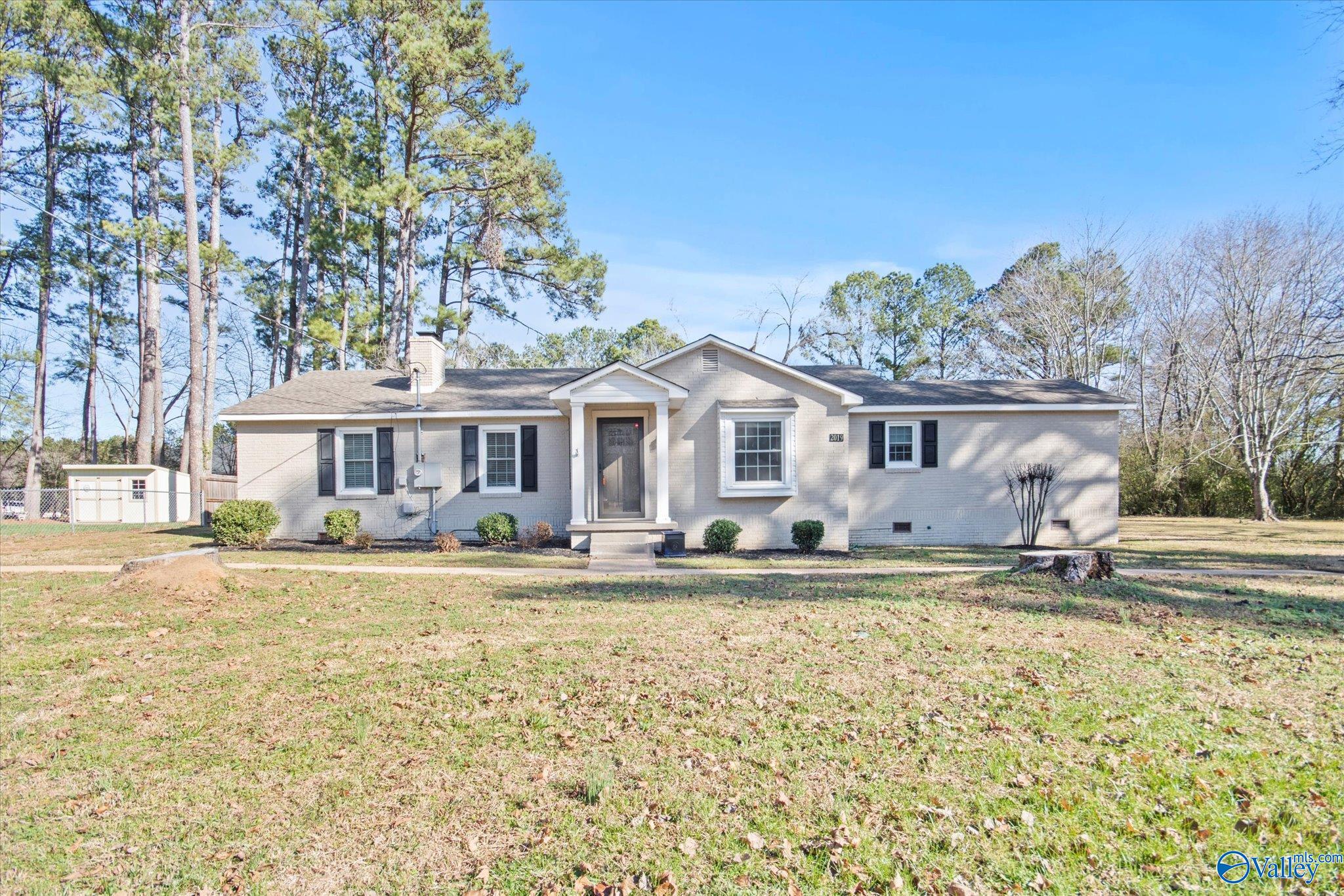 2019 Old Big Cove Road, Owens Cross Roads, Alabama image 1