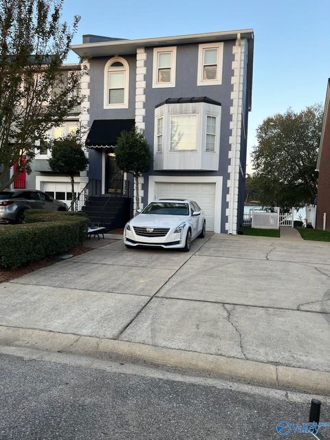 Townhouse For Sale - 343 Lakepoint Drive<br/> Gadsden, AL 35901