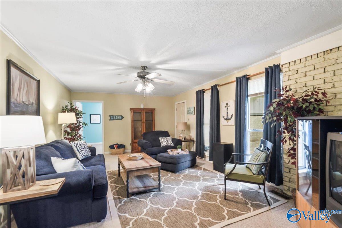 1671 Point Of Pines, Guntersville, Alabama image 26