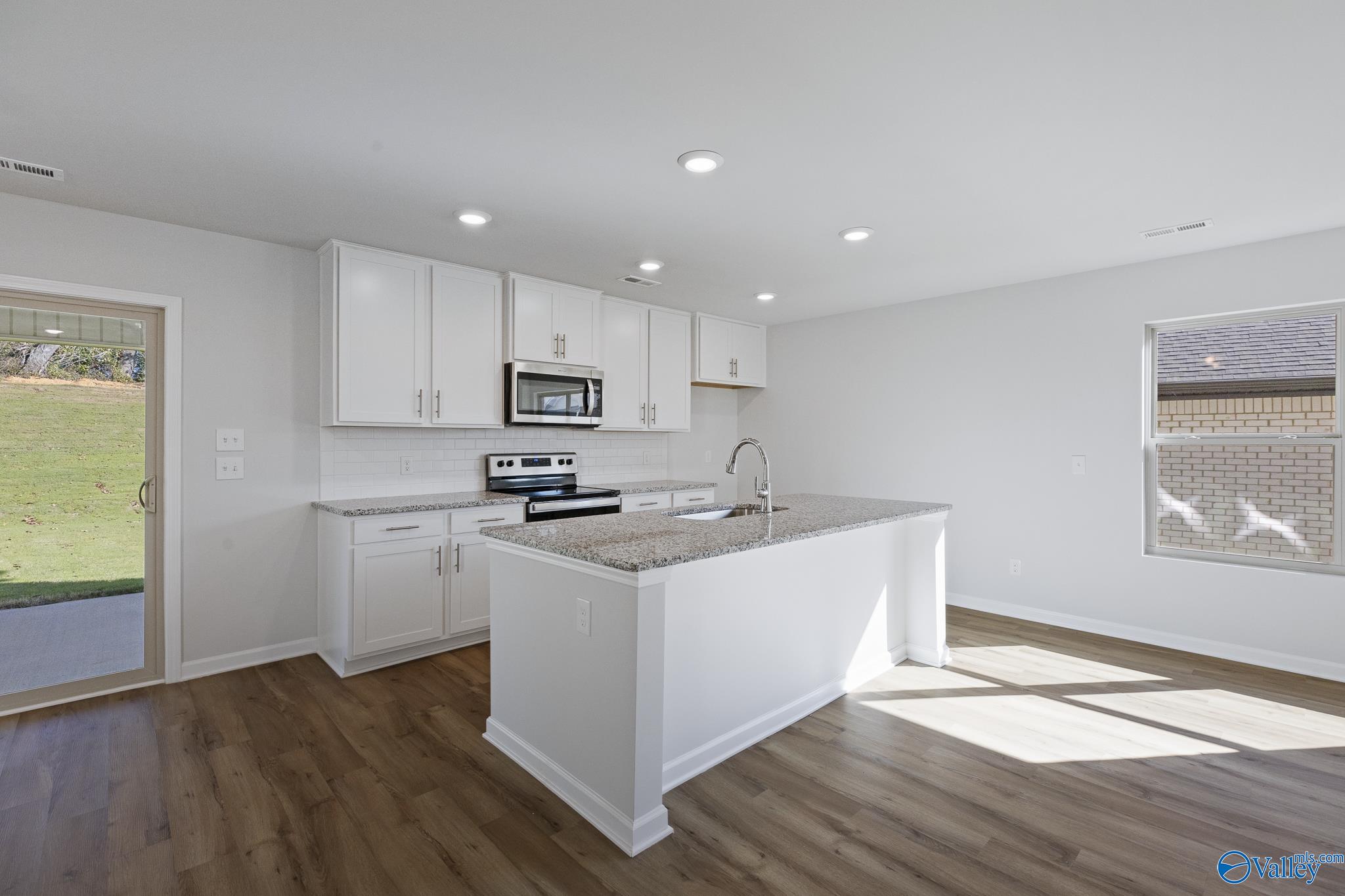 27935 Chalmers Circle, Harvest, Alabama image 3