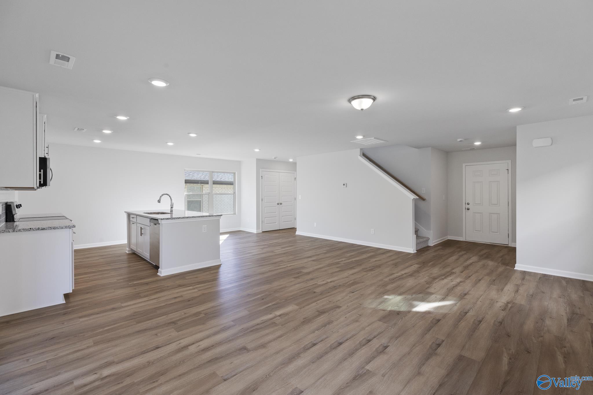 27935 Chalmers Circle, Harvest, Alabama image 11