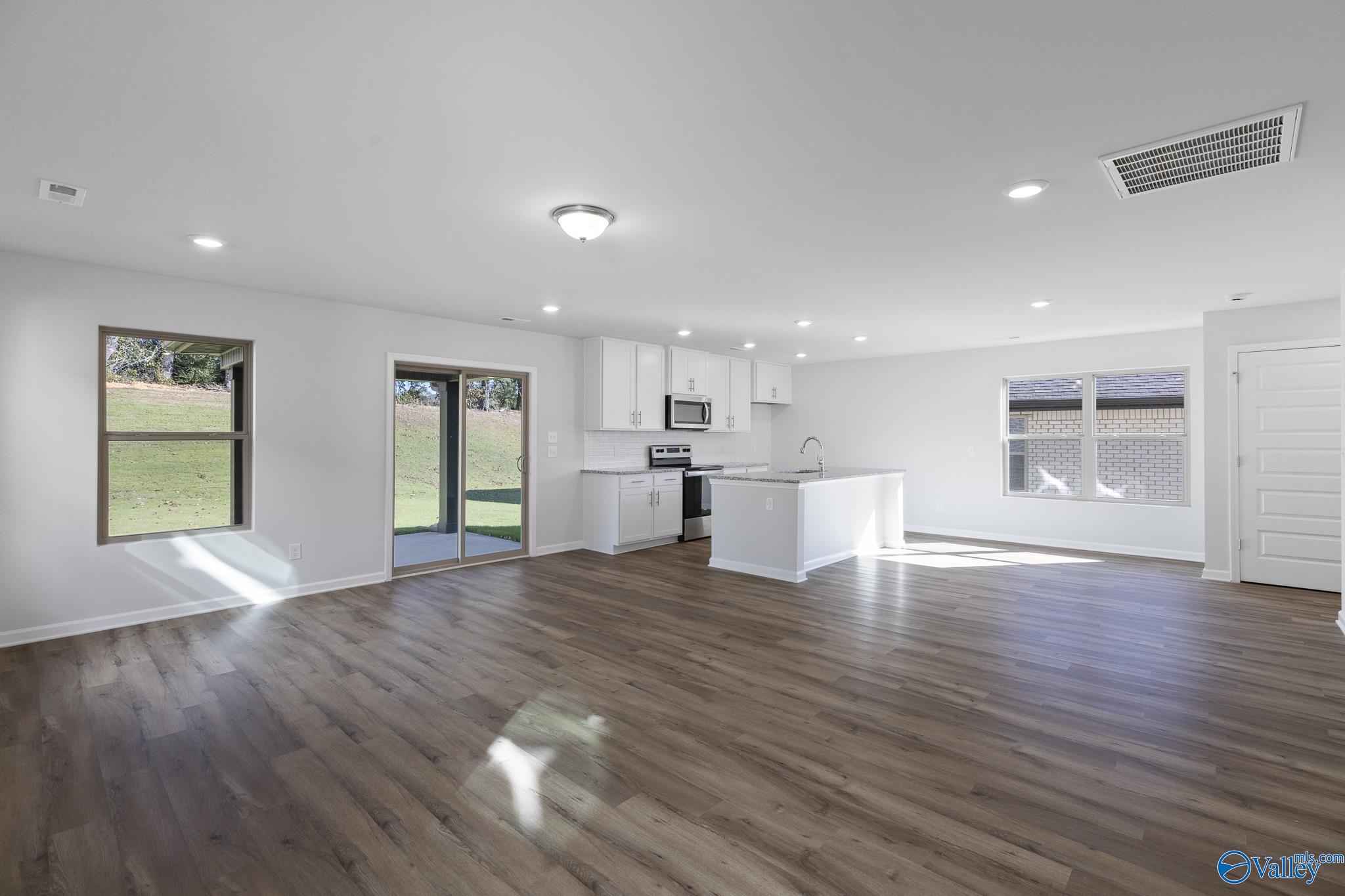 27935 Chalmers Circle, Harvest, Alabama image 15