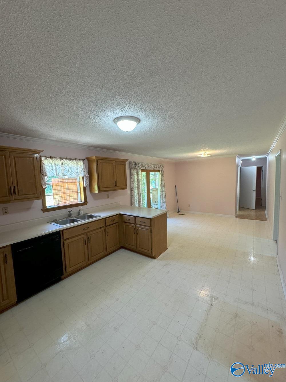 21214 Myrtlewood Drive, Athens, Alabama image 11