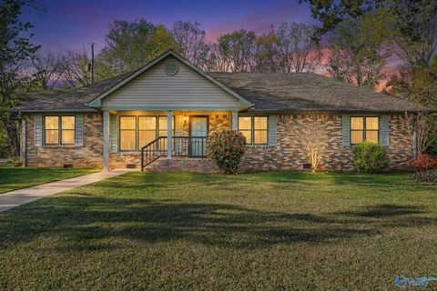 1209 Griffin Road NW Hartselle AL 35640