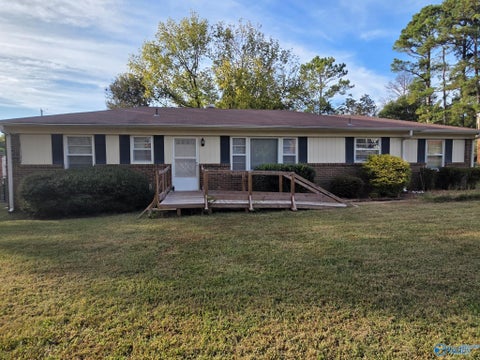 Homes For Sale - 2218 Norris Road<br/> Huntsville, AL 35810