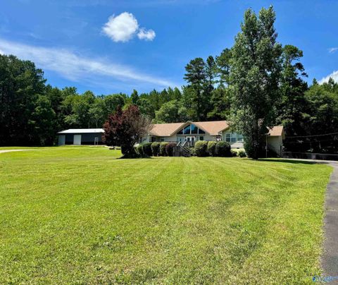 Homes For Sale - 109 Smith Drive<br/> Gadsden, AL 35904