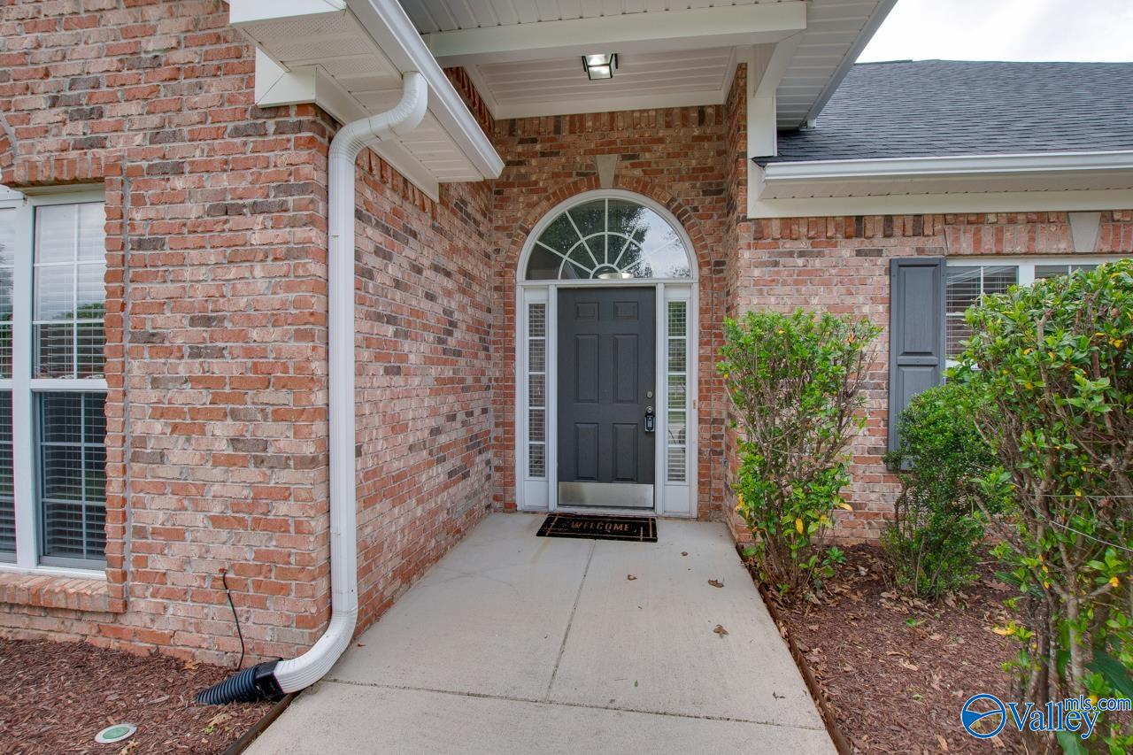 2704 Wenzel Circle, Owens Cross Roads, Alabama image 5