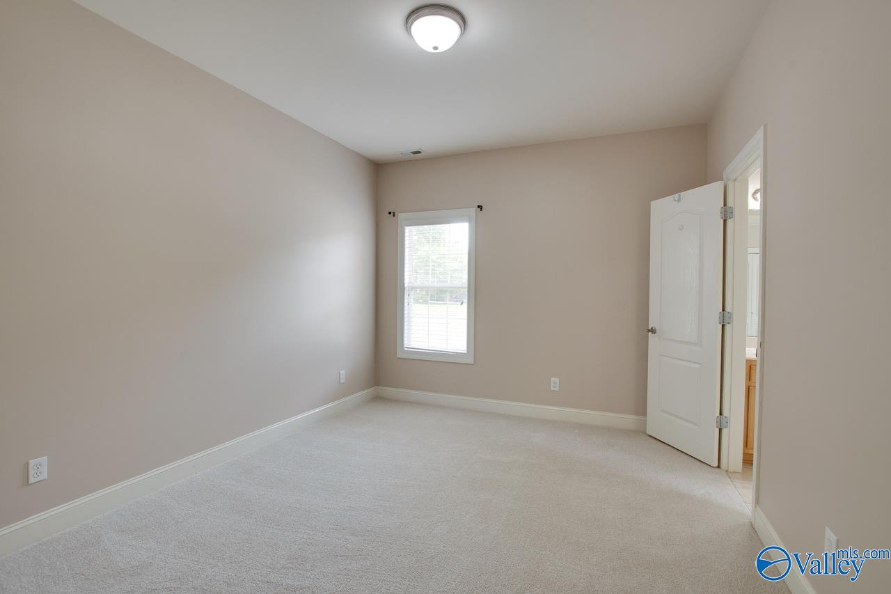 2704 Wenzel Circle, Owens Cross Roads, Alabama image 32