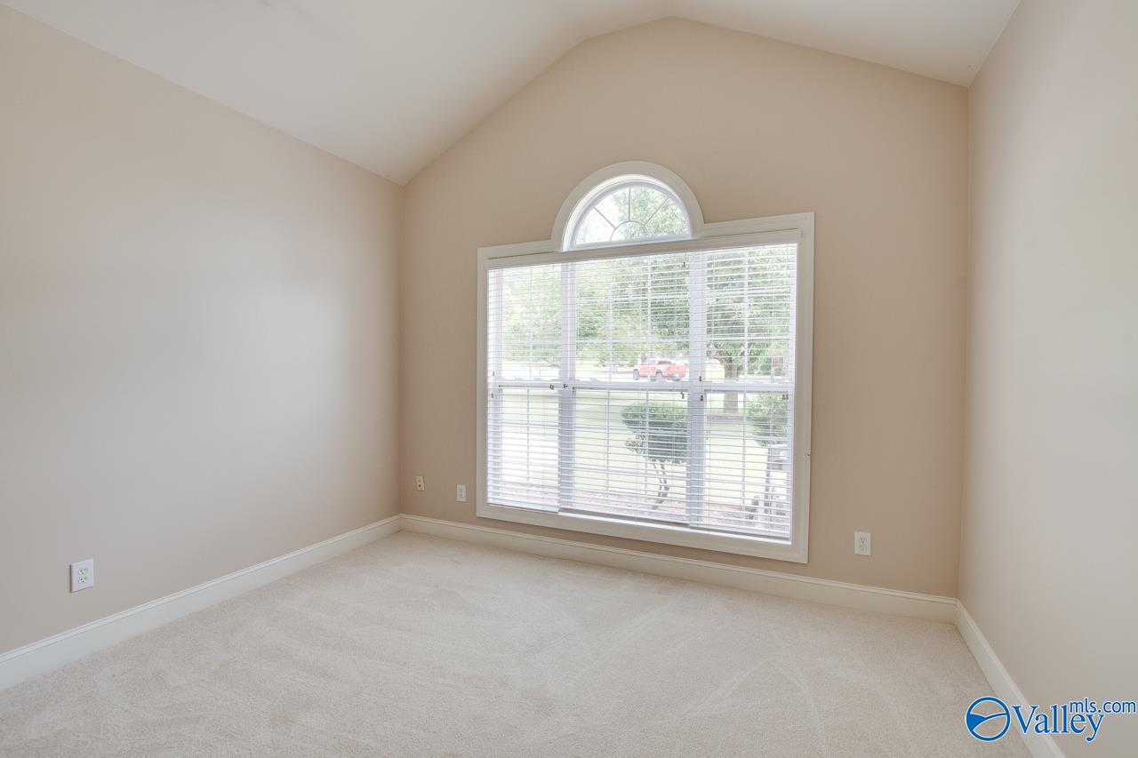2704 Wenzel Circle, Owens Cross Roads, Alabama image 12