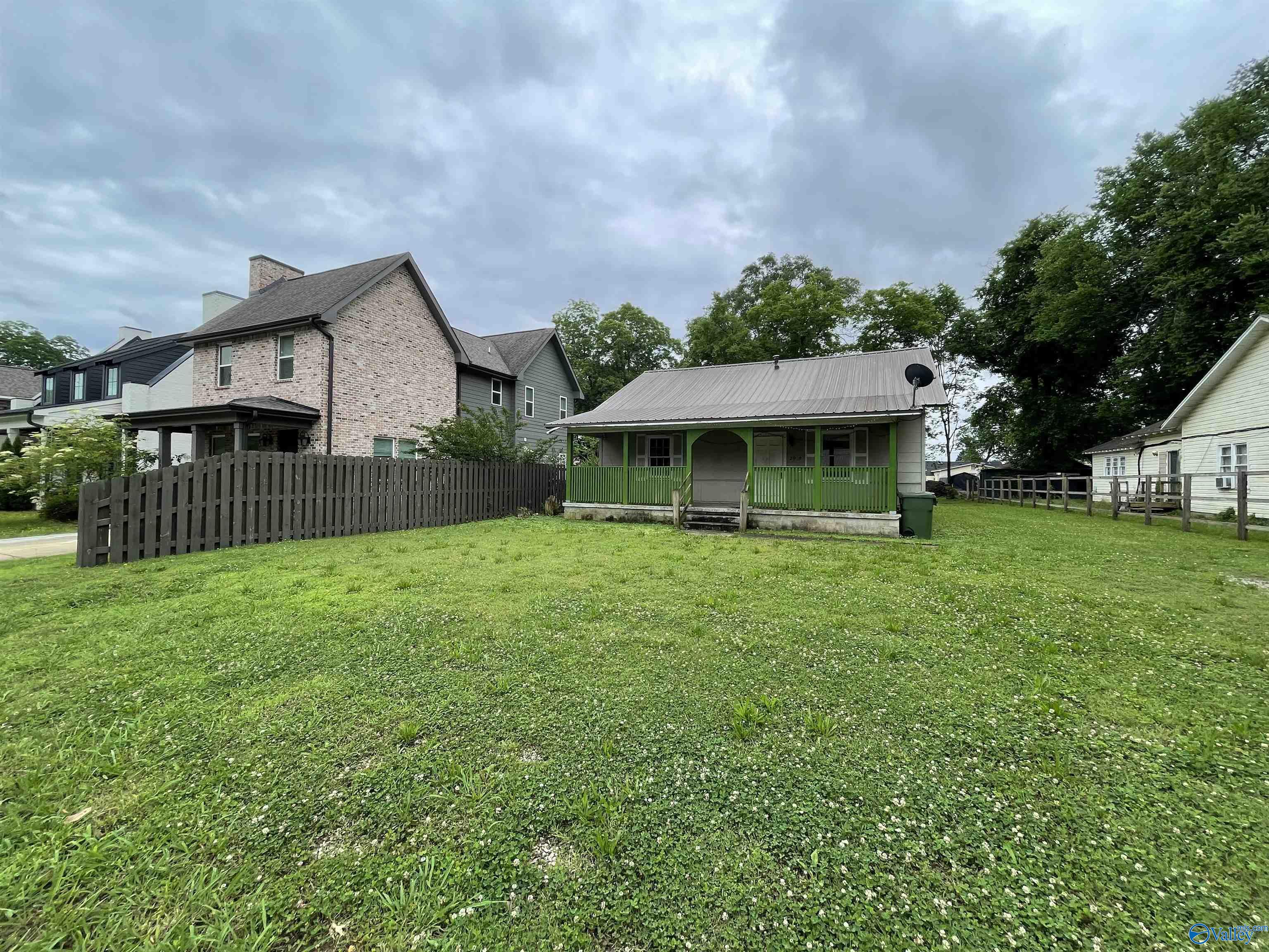 2909 8th Avenue, Huntsville, Alabama image 1