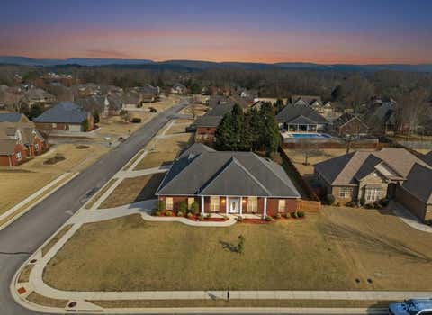 Homes For Sale - 107 Cherry Ridge Drive<br/> New Market, AL 35761
