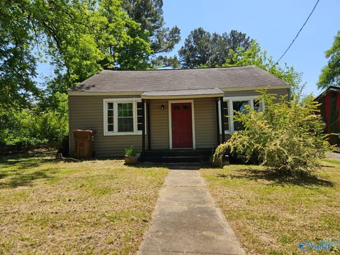 Homes For Sale - 540 College Street<br/> Moulton, AL 35650