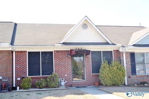 Photo of 373 Cherry Street, Hartselle, AL 35640 (MLS # 21902340) Photo of 373 Cherry Street, Hartselle, AL 35640 (MLS # 21902340)