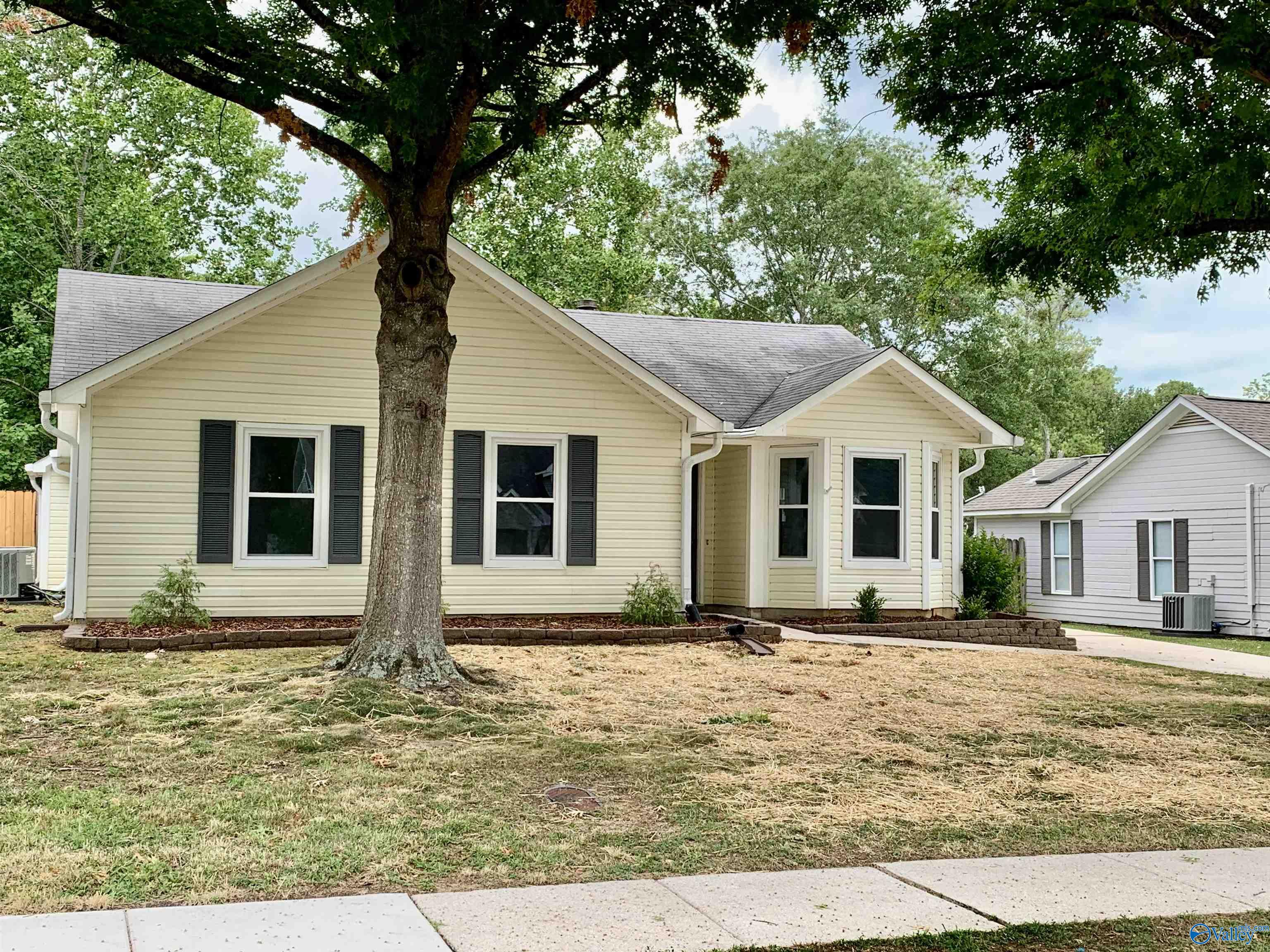 13905 Creely Drive, Huntsville, Alabama image 1