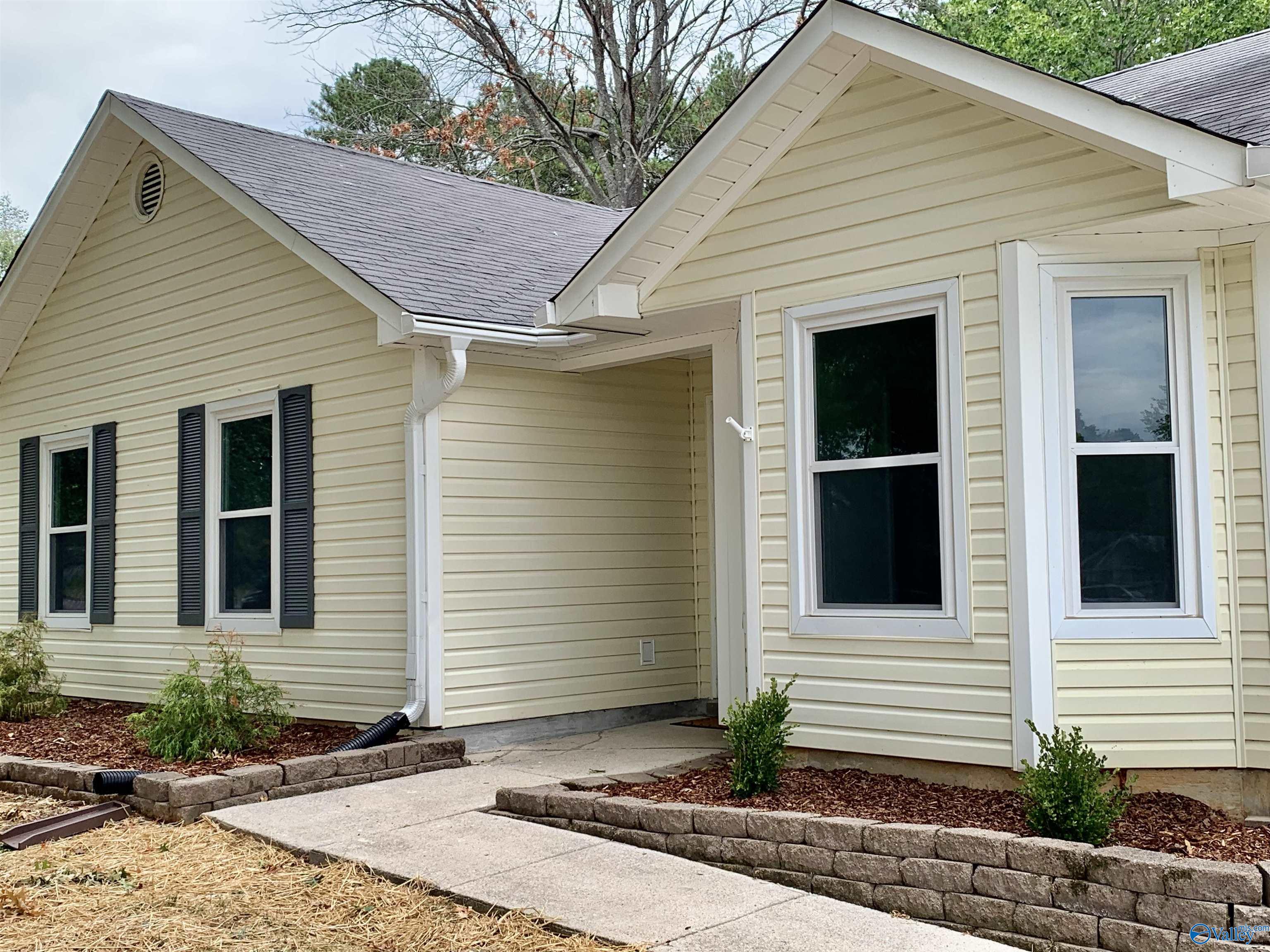 13905 Creely Drive, Huntsville, Alabama image 3