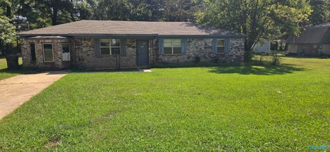 Homes For Sale - 705 Hancock Drive<br/> Scottsboro, AL 35769